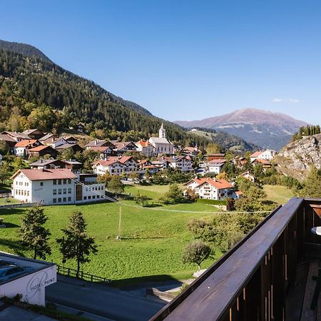 Hotel Forer Ladis Buitenkant foto
