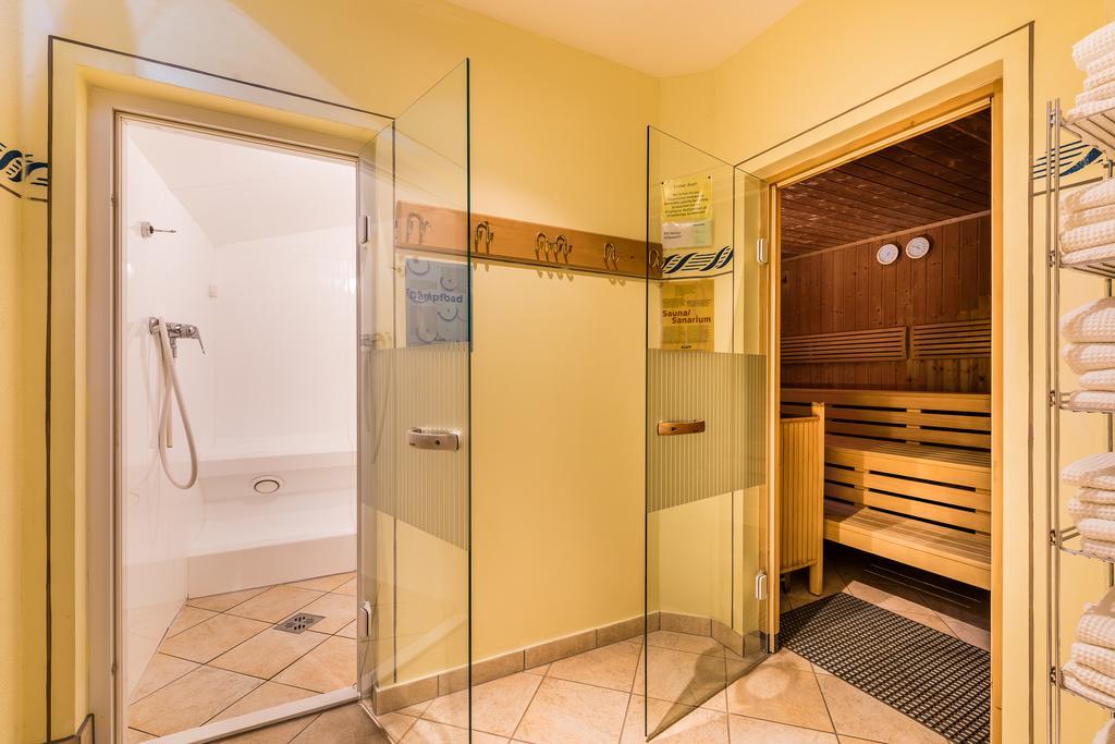 Hotel Forer Ladis Buitenkant foto